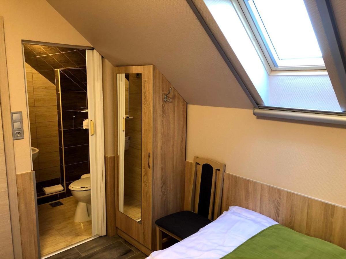 Katalin Motel & Etterem Berettyóújfalu Eksteriør bilde